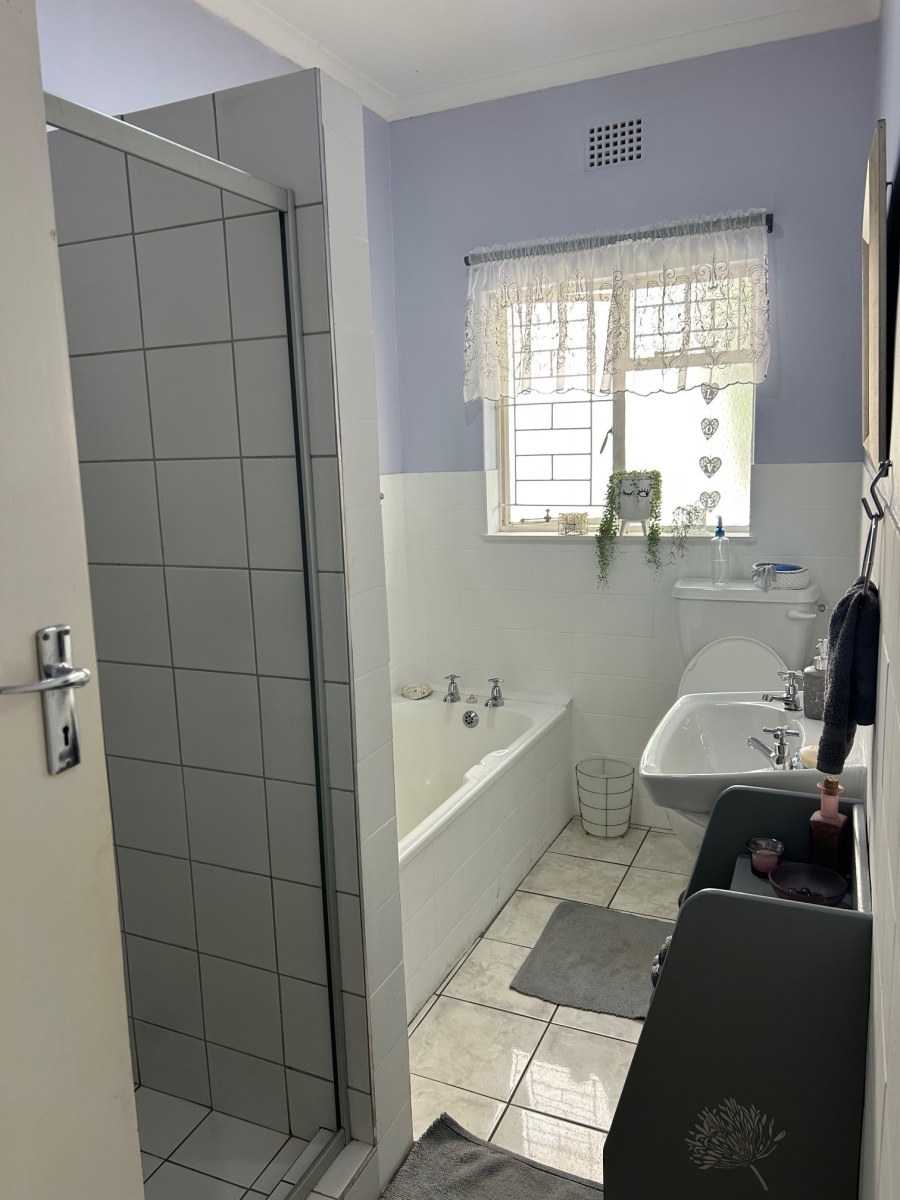 3 Bedroom Property for Sale in Bergzicht Western Cape